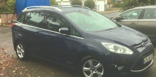 Gebraucht Ford Grand C-Max Titanium 140 PS (102 kW) 2014 Blau metallic Van / Kleinbus