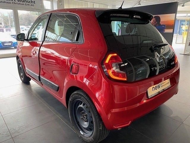 Gebraucht Renault Twingo Equilibre 65 PS (47 kW) 2023 Rot Kleinwagen