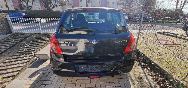Gebraucht Suzuki Swift Comfort 92 PS (67 kW) 2009 Schwarz Kleinwagen