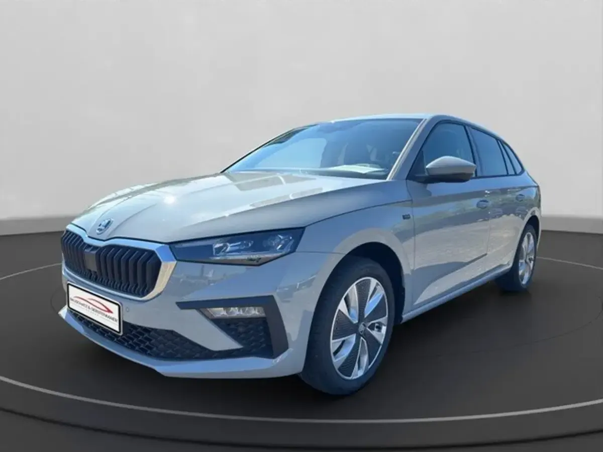 Gebraucht Skoda Scala Tour 116 PS (85 kW) 2025 Stahl grau Kleinwagen