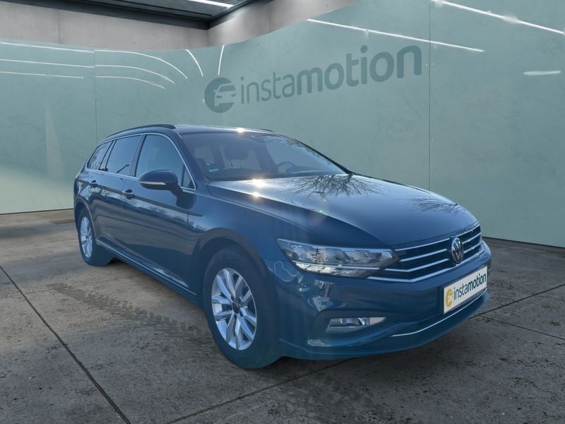 Blau Gebraucht 2024 VW Passat Van / Kleinbus | 36.640 € (Superpreis) - Bild 1/3