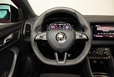 Gebraucht Skoda Karoq SportLine 150 PS (110 kW) 2019 Rot metallic SUV