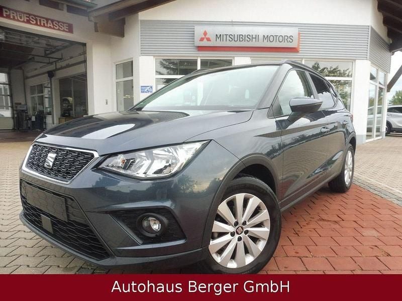 Grau Gebraucht 2019 Seat Arona Style SUV | 10.980 € (Guter Preis) - Bild 1/4