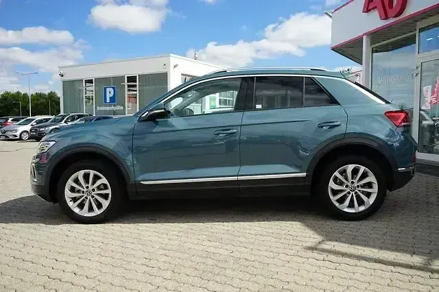 Gebraucht VW T-Roc 150 PS (110 kW) 2025 Blau SUV