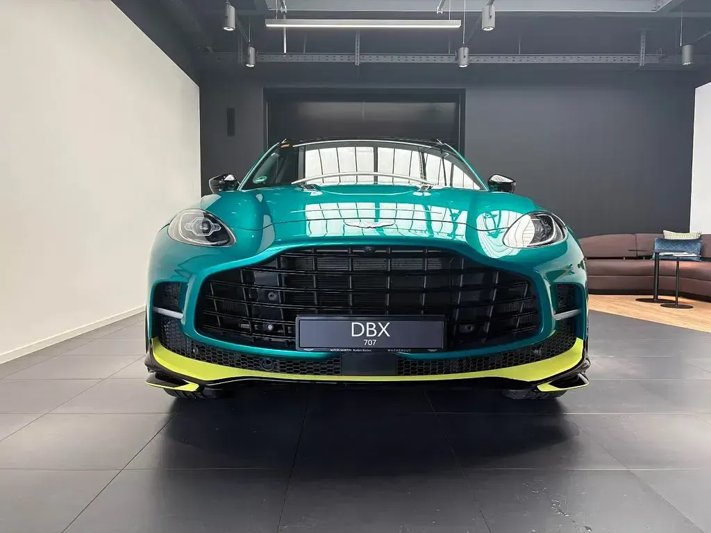 Gebraucht Aston Martin DBX 707 707 PS (519 kW) 2025 Grün SUV