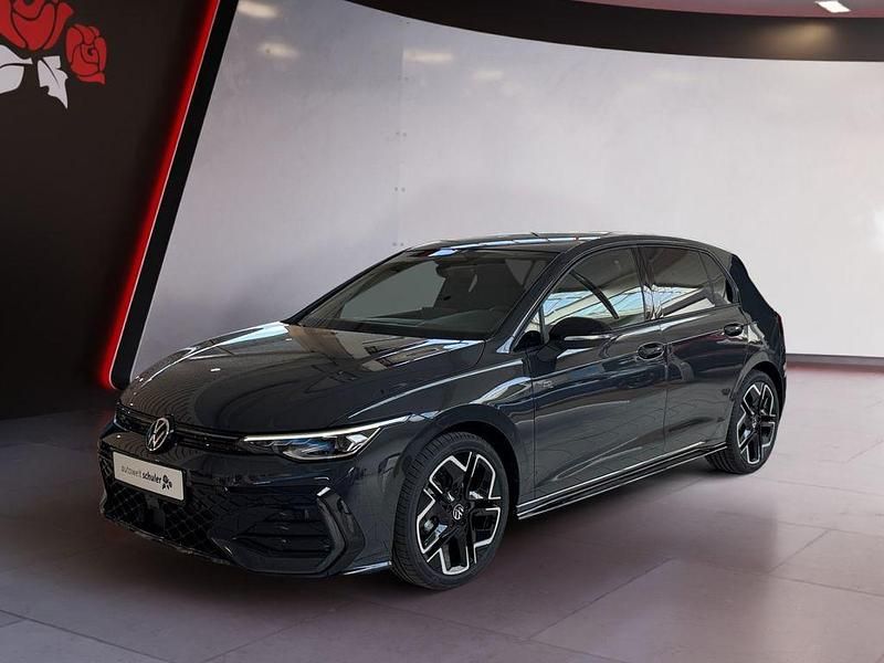 Neu VW Golf VIII R-line 150 PS (110 kW) 2026 Uranograu Limousine