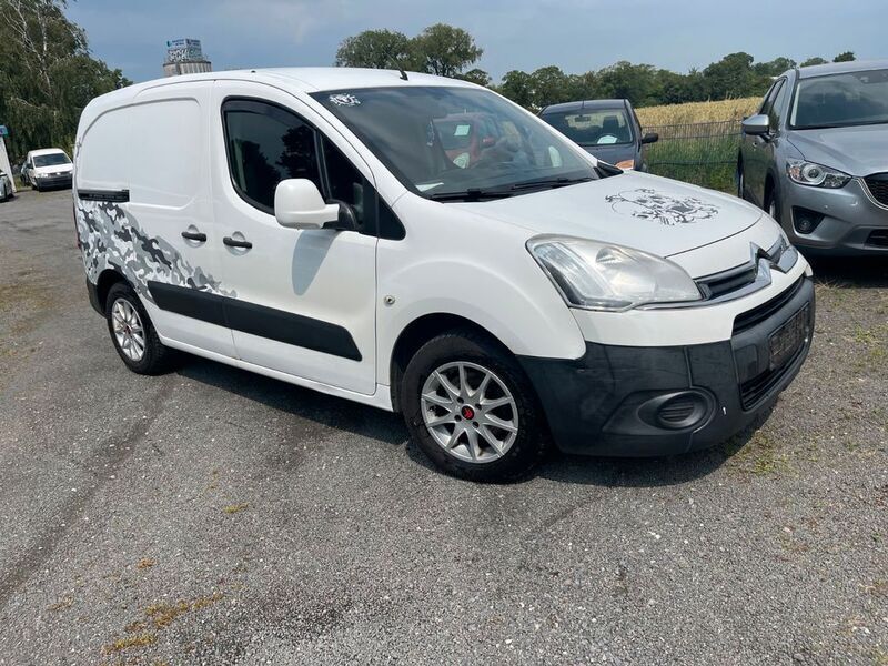 Weiß Gebraucht 2012 Citroën Berlingo Van / Kleinbus | 3.450 € (Fairer Preis) - Bild 1/4