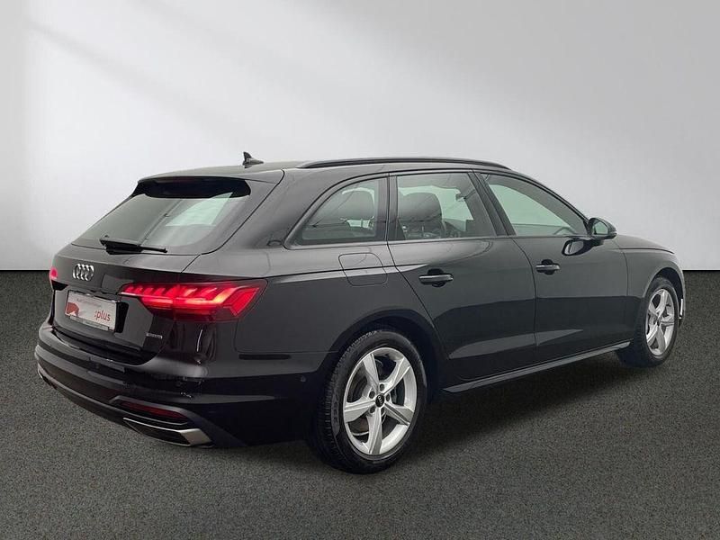 Gebraucht Audi A4 Advanced 204 PS (150 kW) 2021 Brillantschwarz Kombi