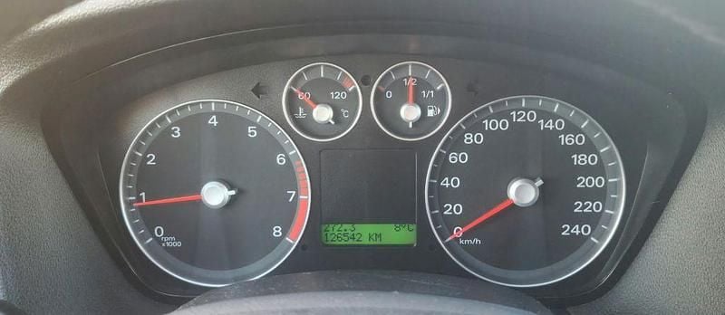 Gebraucht Ford Focus Sport 116 PS (85 kW) 2005 Grau Limousine