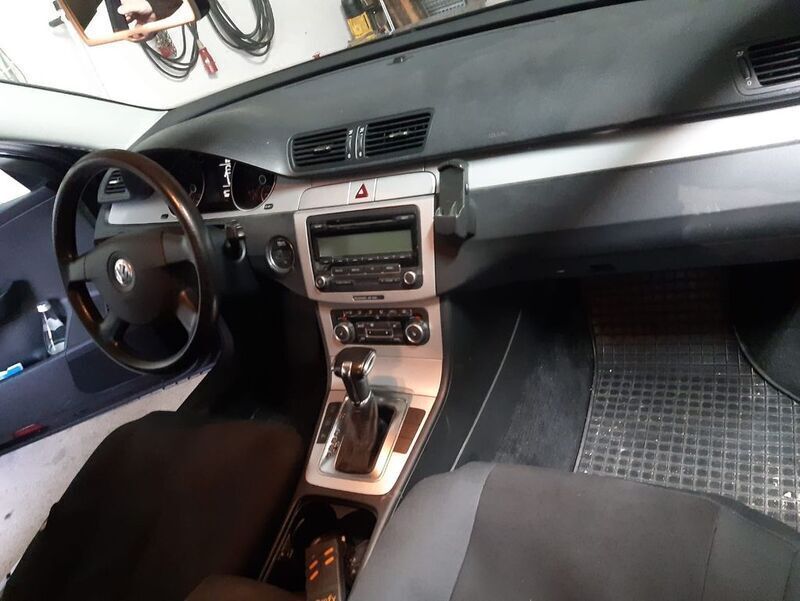 Gebraucht VW Passat 143 PS (105 kW) 2010 Schwarz Limousine