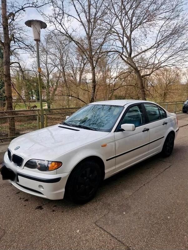 Gebraucht BMW 316 105 PS (77 kW) 2003 Weiß Limousine