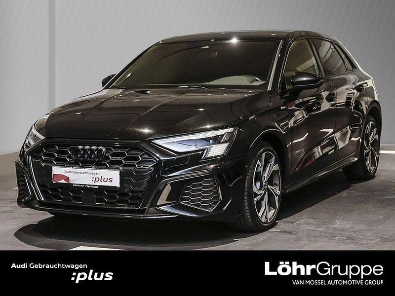 Mythosschwarz metallic Gebraucht 2022 Audi A3 S-Line Limousine | 27.580 € (Etwas zu teuer) - Bild 1/4