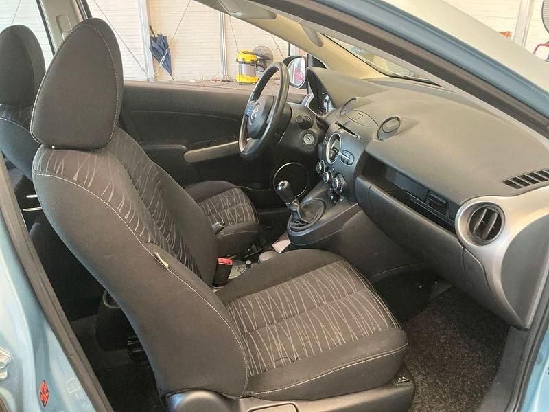 Gebraucht Mazda 2 Independence 86 PS (63 kW) 2008 Icy blue Limousine