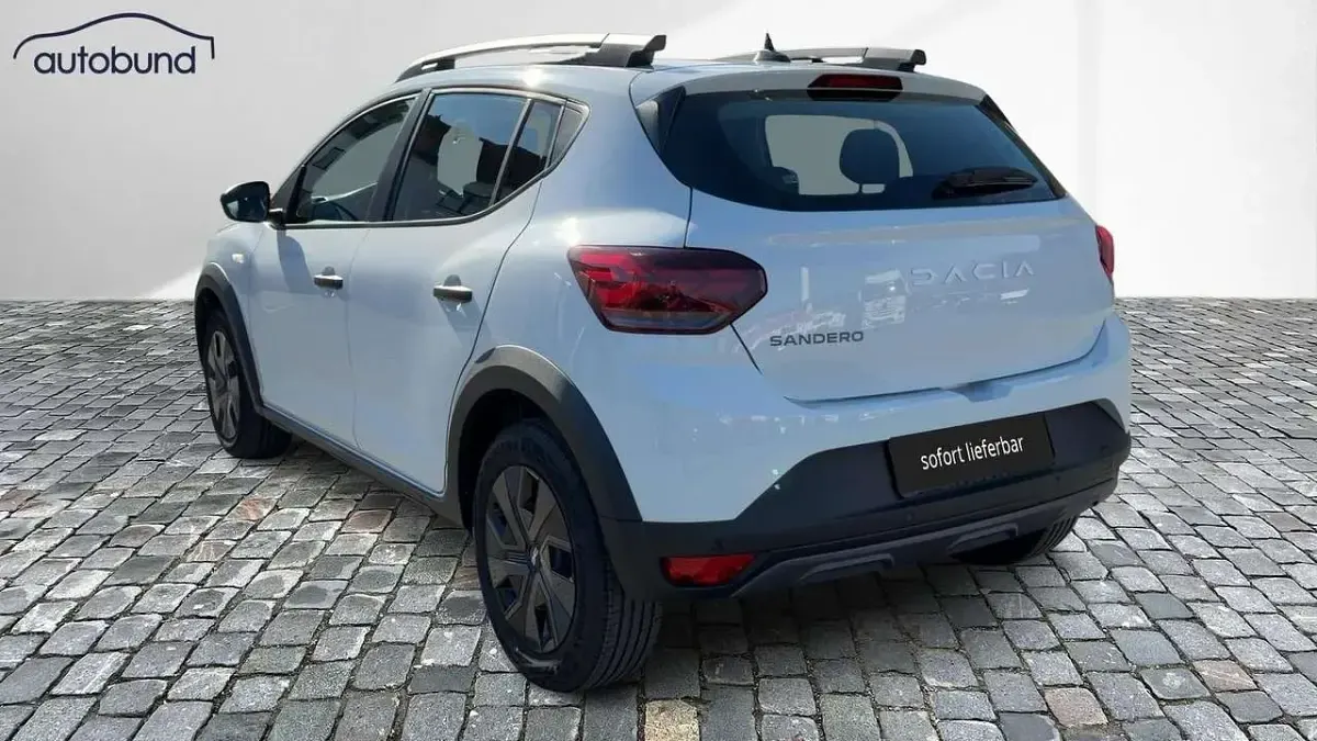 Neu Dacia Sandero Essentiel 91 PS (66 kW) 2025 Weiß SUV