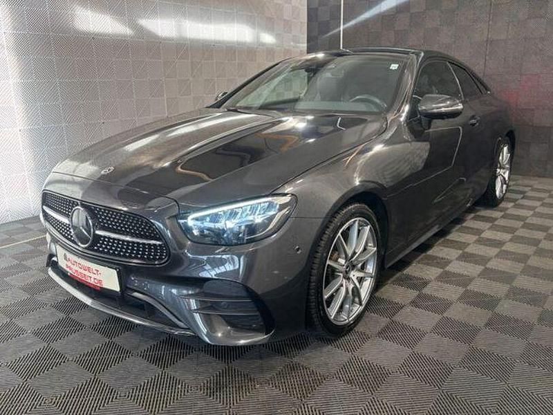 Gebraucht Mercedes E300 AMG line 265 PS (194 kW) 2023 Grau Coupé