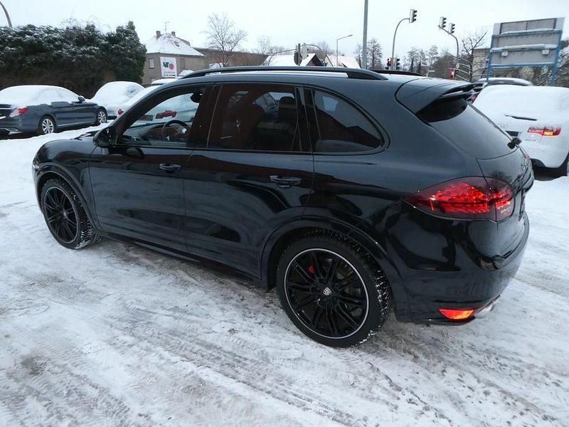 Gebraucht Porsche Cayenne Turbo 500 PS (367 kW) 2013 Schwarz SUV