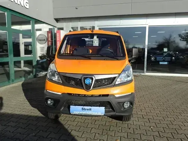 Gebraucht Piaggio Porter 106 PS (77 kW) 2023 Orange