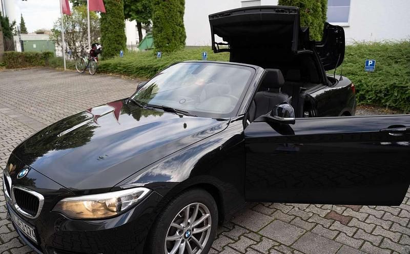 Gebraucht BMW 218 136 PS (100 kW) 2016 Schwarz Cabrio