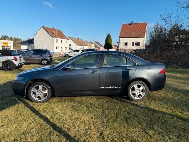 Gebraucht Honda Accord Executive 140 PS (102 kW) 2004 Grau Limousine