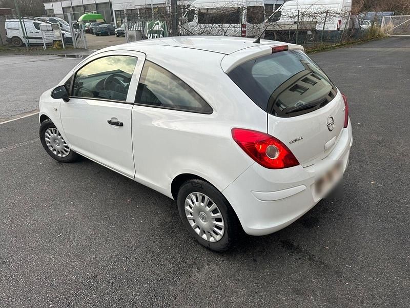 Gebraucht Opel Corsa Selection 69 PS (50 kW) 2013 Weiß Kleinwagen