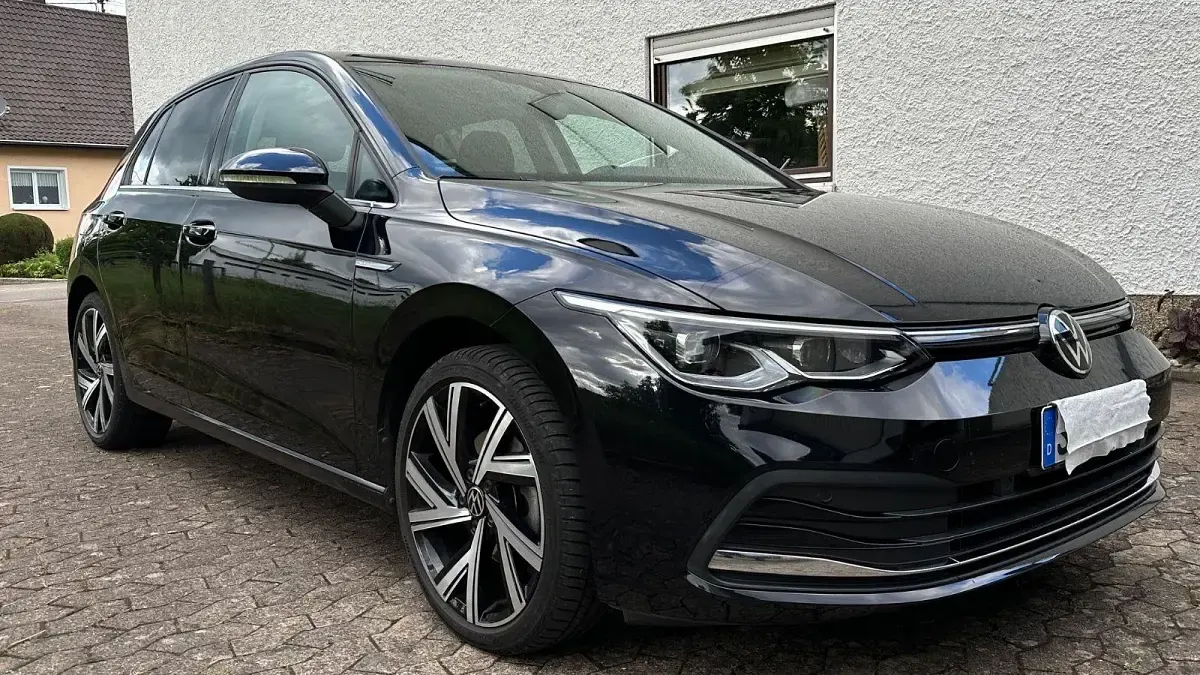 Gebraucht VW Golf VIII Style 150 PS (110 kW) 2022 Schwarz Limousine