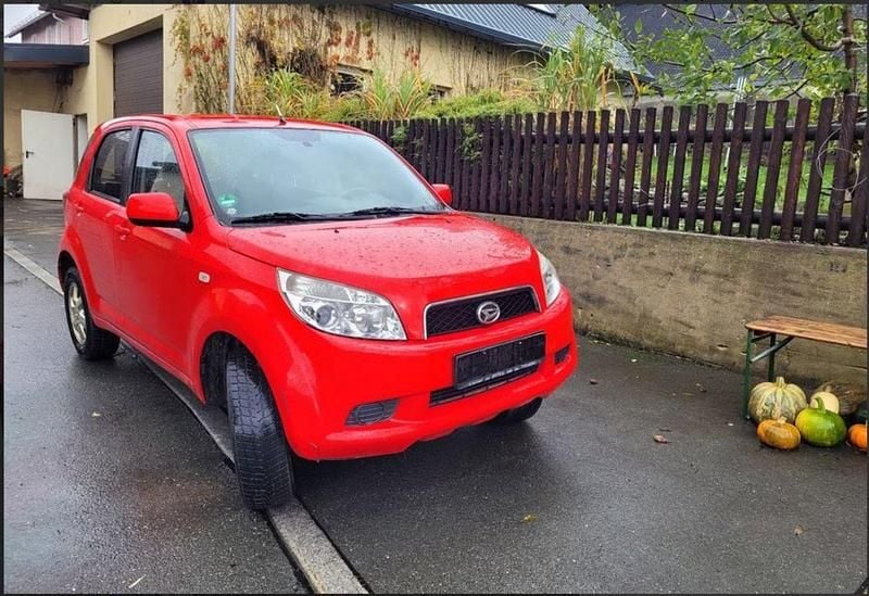 Rot Gebraucht 2007 Daihatsu Terios SUV | 1.800 € (Superpreis) - Bild 1/4