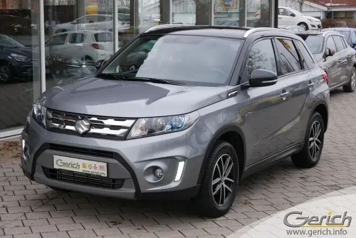Grau Gebraucht 2016 Suzuki Vitara Comfort+ SUV | 14.900 € (Etwas zu teuer) - Bild 1/4