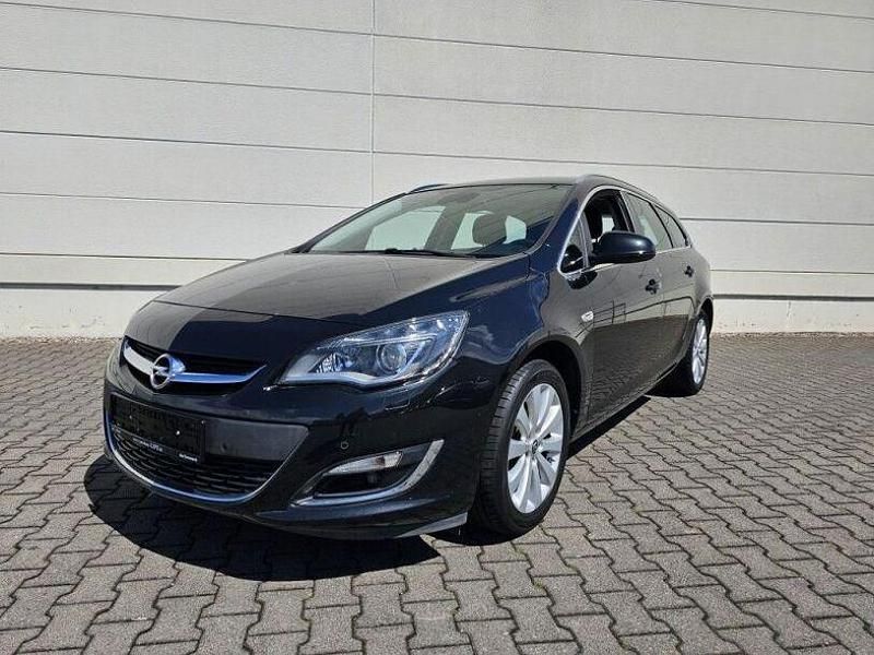 Gebraucht Opel Astra Exklusiv 140 PS (102 kW) 2014 Graphitschwarz metallic Kombi