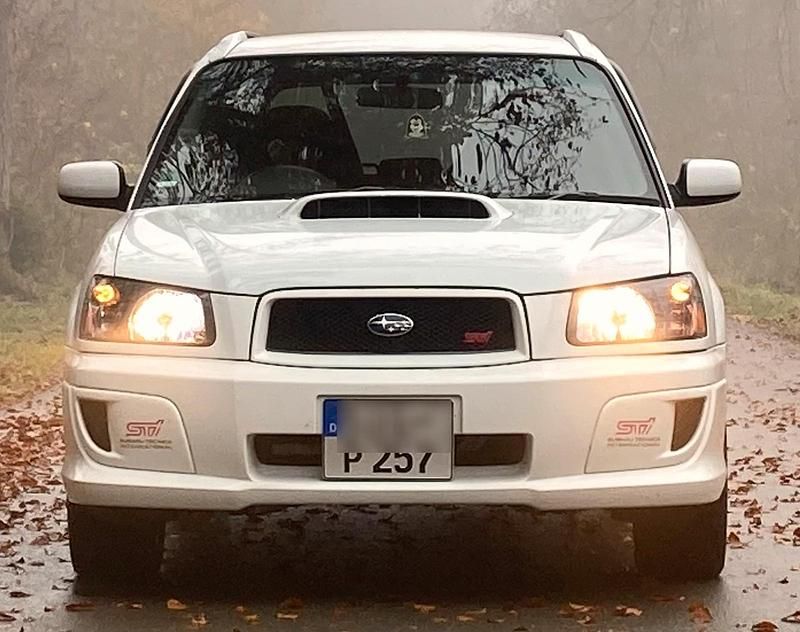 Weiß Gebraucht 2004 Subaru Forester SUV | 24.000 € - Bild 1/4