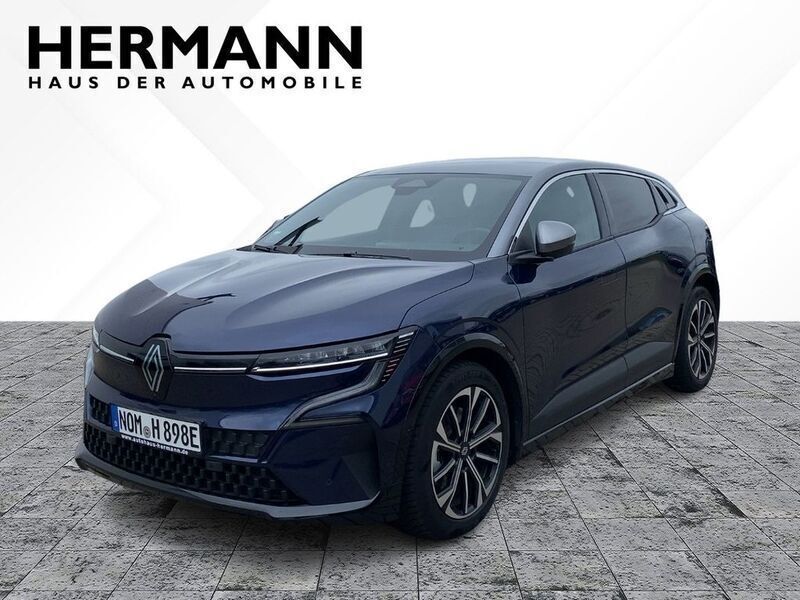 Nachtblau, dolomitgrau (blau) Gebraucht 2023 Renault Mégane Techno Limousine | 29.597 € (Fairer Preis) - Bild 1/4