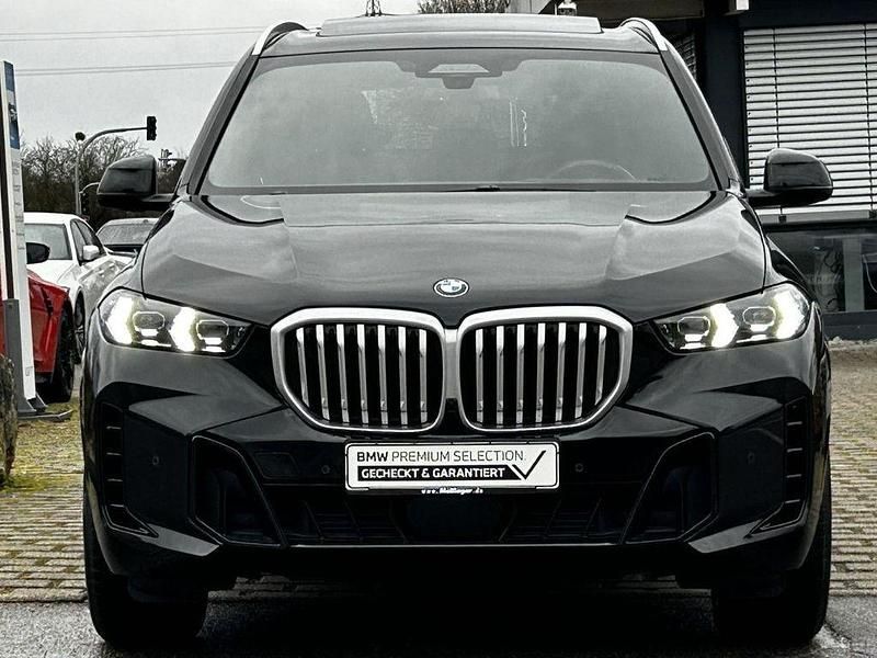 Gebraucht BMW X5 M Sport 286 PS (210 kW) 2024 Black sapphire SUV