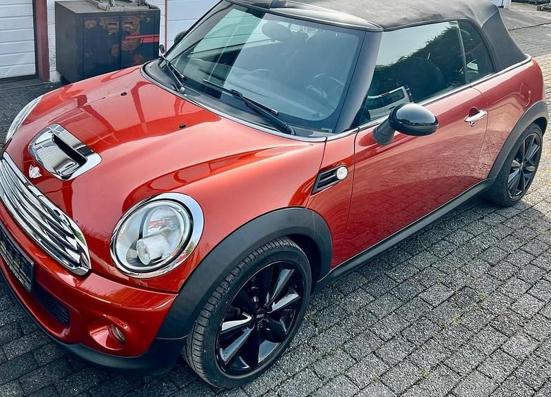 Gebraucht Mini Cooper Cabriolet 123 PS (90 kW) 2011 Orange Cabrio