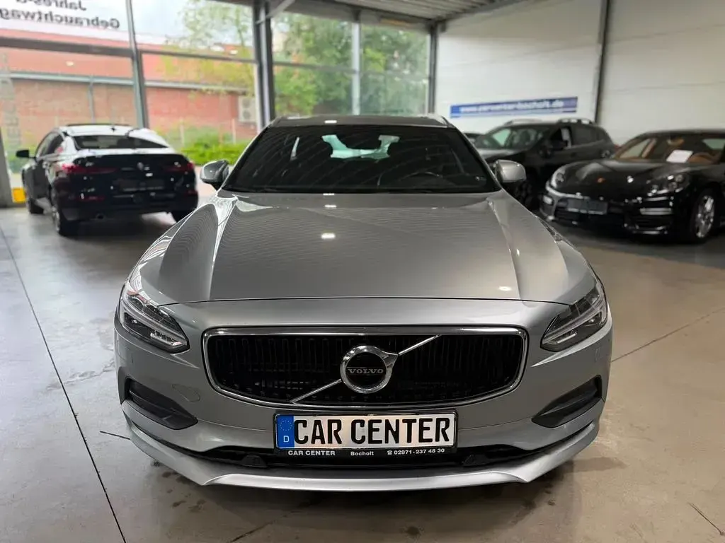 Gebraucht Volvo V90 Momentum 190 PS (139 kW) 2017 Silber Kombi
