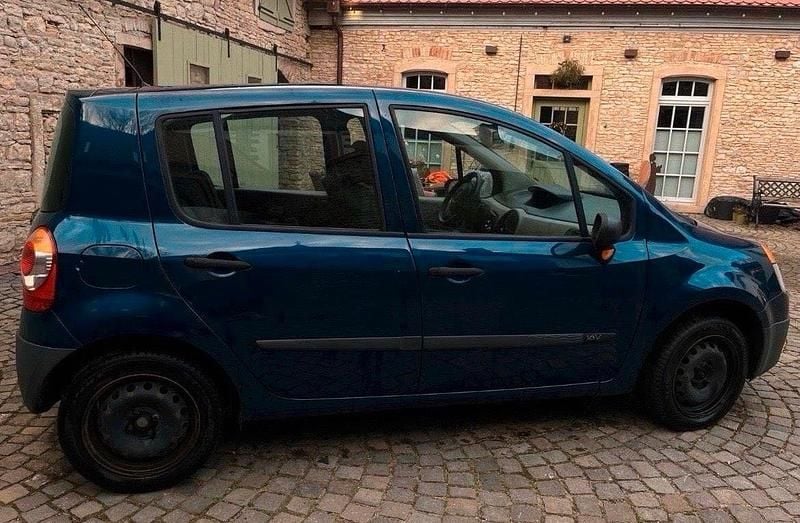 Second-hand Renault Modus 75 CP (55 kW) 2006 Albastru Monovolum