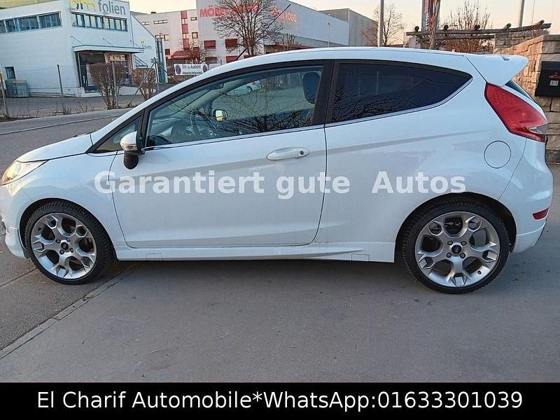 Gebraucht Ford Fiesta Titanium 120 PS (88 kW) 2009 Weiß Kleinwagen