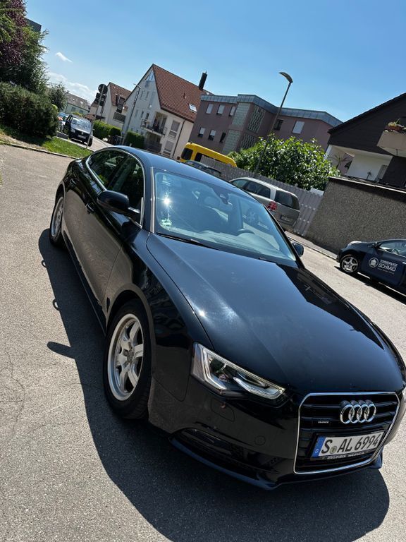 Schwarz Gebraucht 2015 Audi A5 Sportback Limousine | 14.700 € (Fairer Preis) - Bild 1/4