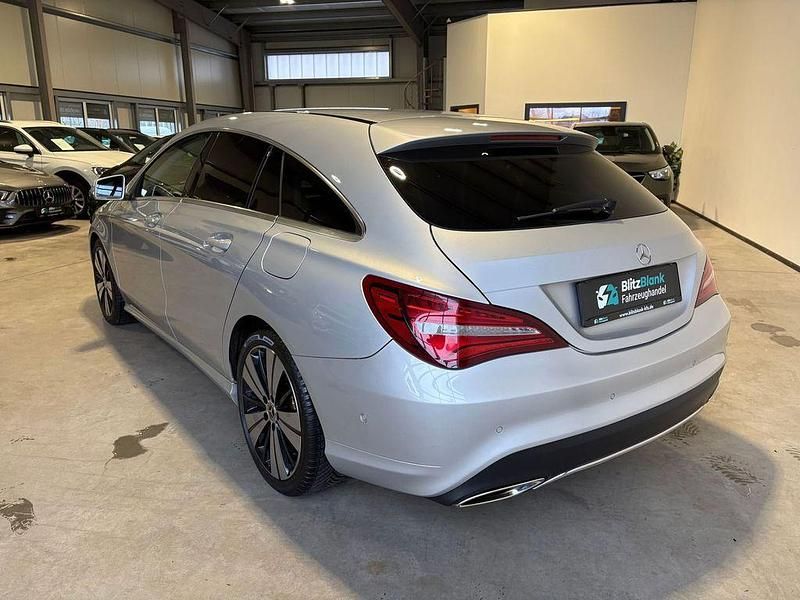 Gebraucht Mercedes CLA180 122 PS (89 kW) 2017 Silber Limousine