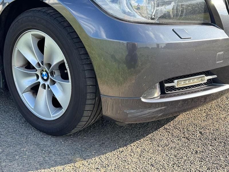 Gebraucht BMW 325 218 PS (160 kW) 2006 Grau Limousine