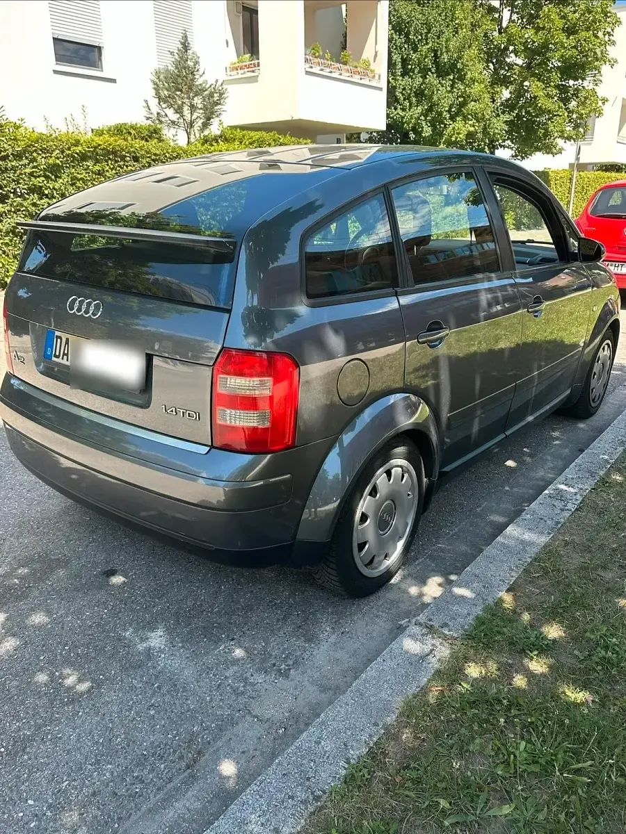 Gebraucht Audi A2 75 PS (55 kW) 2003 Grau Kleinwagen