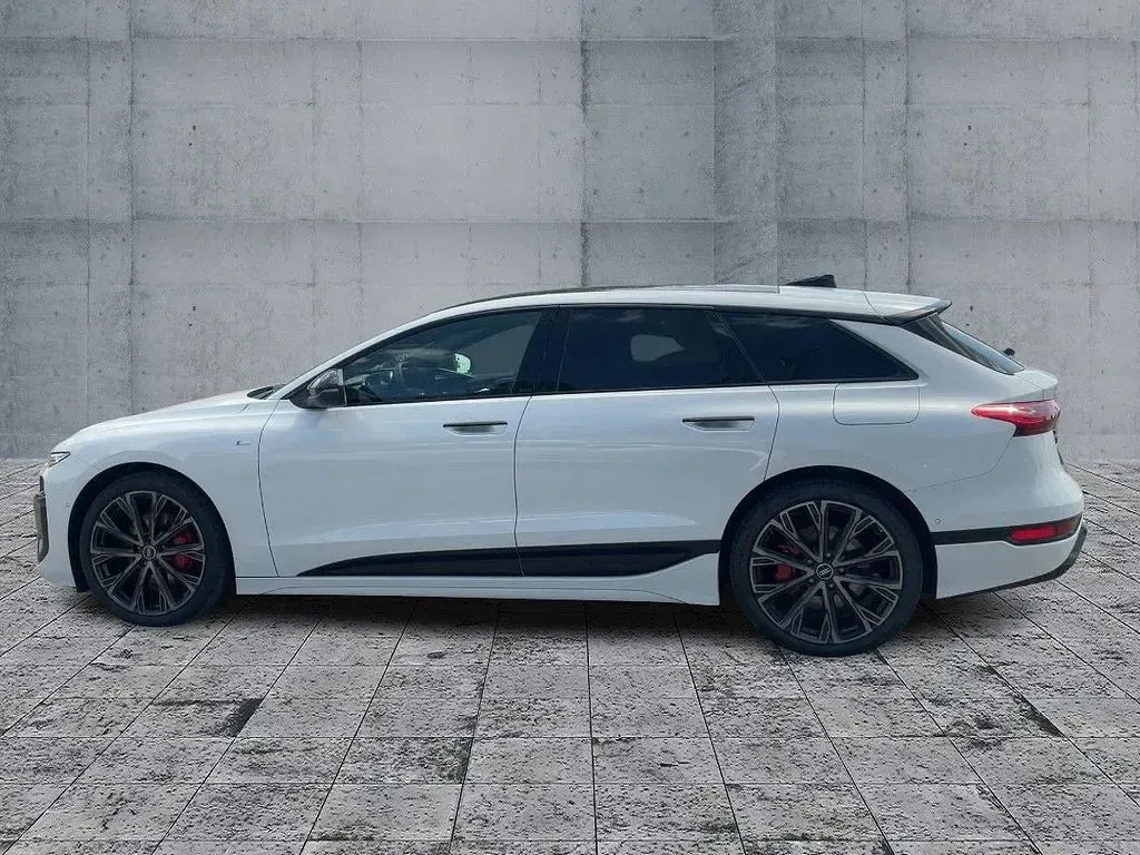 Gebraucht Audi A6 e-tron S-Line 314 kW (428 PS) 2025 Gletscherweiß metallic Kombi