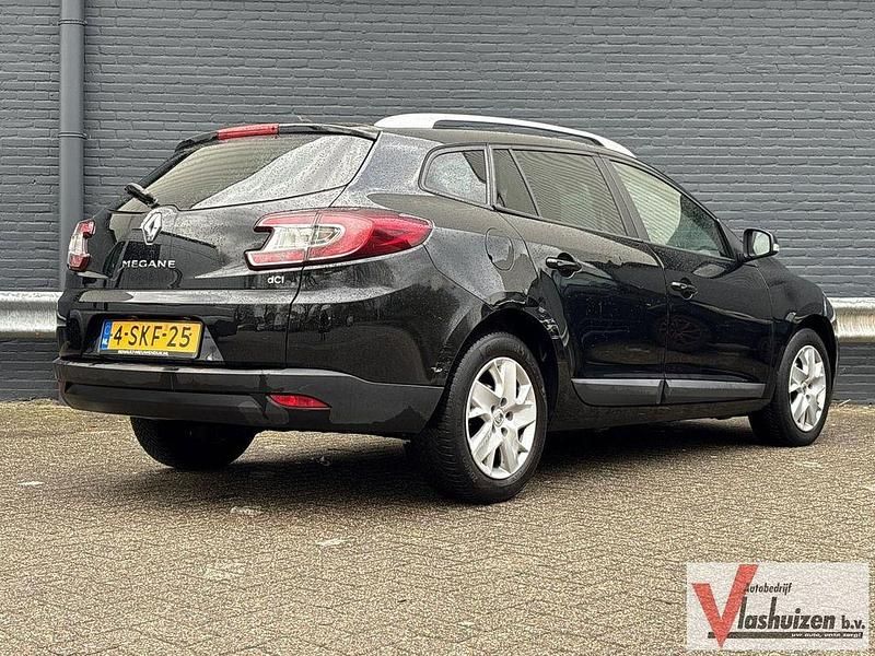 Gebraucht Renault Mégane III Expression 110 PS (80 kW) 2013 Schwarz Kombi