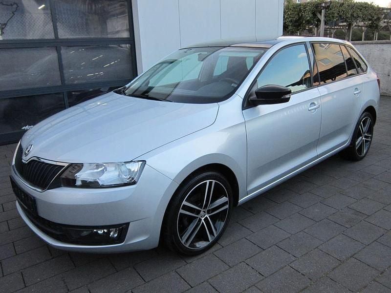 Silber Gebraucht 2016 Skoda Rapid Emotion Plus Limousine | 8.650 € (Guter Preis) - Bild 1/4