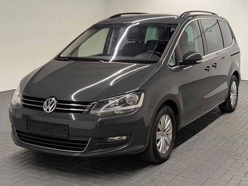 Grau Gebraucht 2014 VW Sharan Comfortline Van / Kleinbus | 9.480 € (Guter Preis) - Bild 1/4