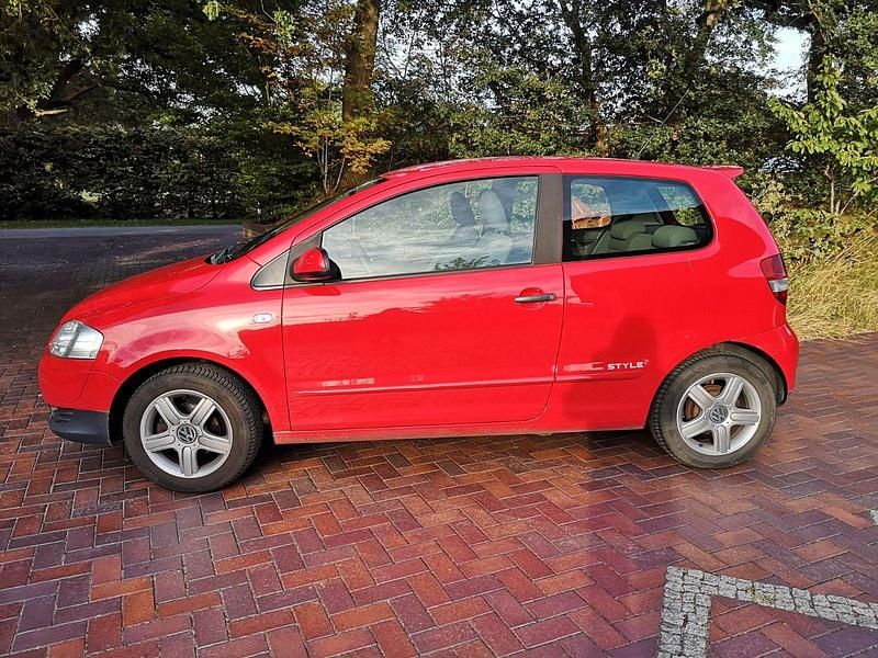 Gebraucht VW Fox Style 60 PS (44 kW) 2010 Rot Kleinwagen