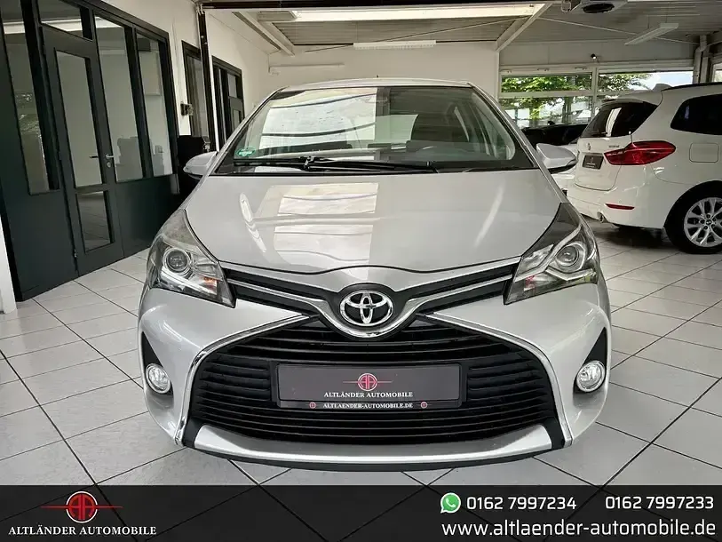 Gebraucht Toyota Yaris Edition-S 99 PS (72 kW) 2017 Silber Kleinwagen