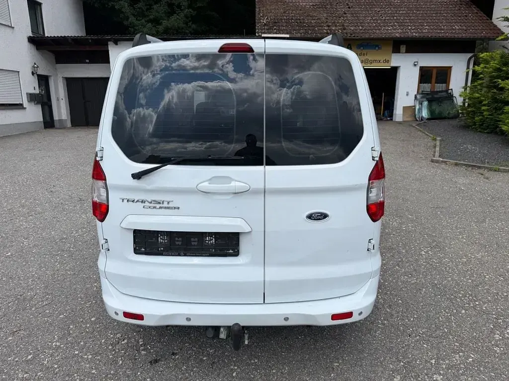 Gebraucht Ford Transit Trend 95 PS (69 kW) 2018 Weiß Kombi