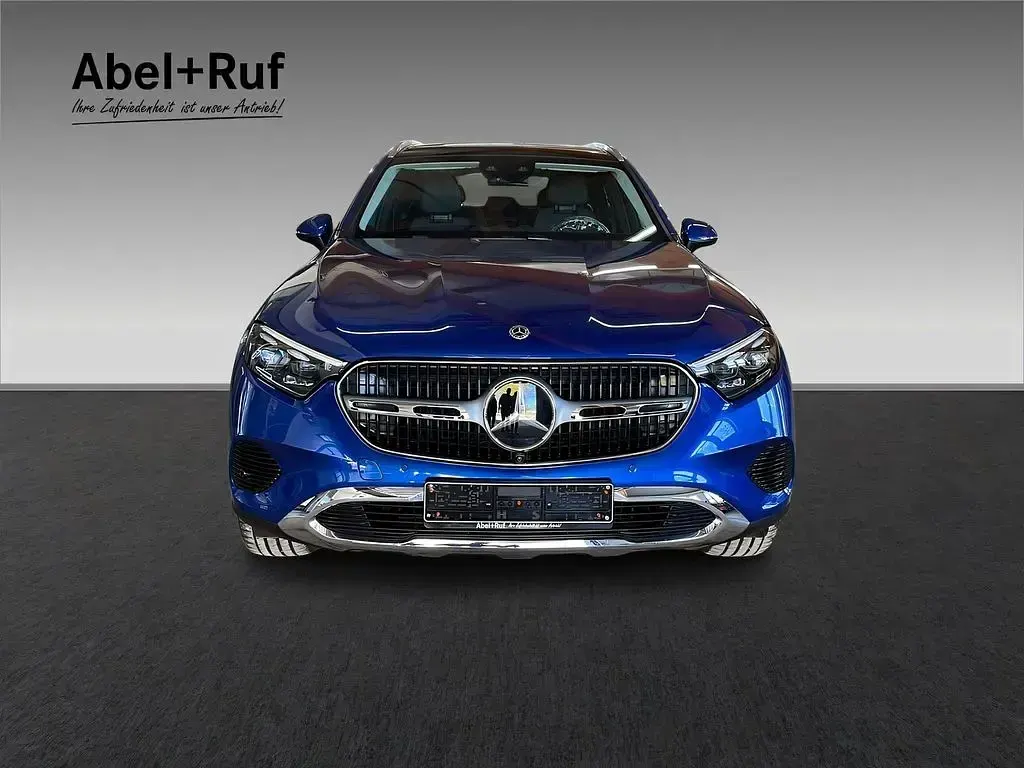 Gebraucht Mercedes GLC300 Avantgarde 204 PS (150 kW) 2025 Blau SUV