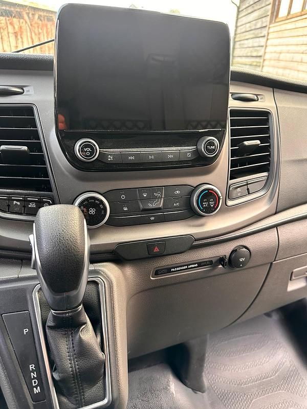 Gebraucht Ford Transit Custom 130 PS (95 kW) 2023 Weiß Limousine