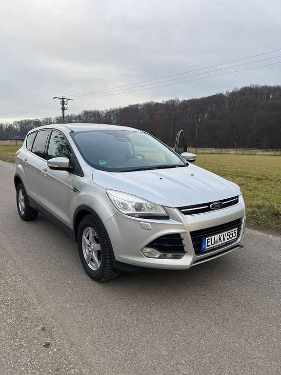 Gebraucht Ford Kuga Titanium 140 PS (102 kW) 2013 Silber SUV