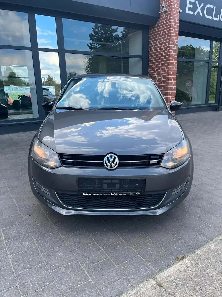 Gebraucht VW Polo Match 90 PS (66 kW) 2013 Grau Kleinwagen